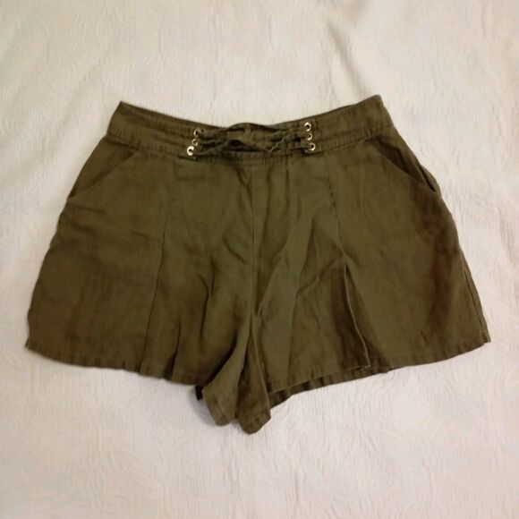 GUESS Women's  Paperbag Waist Belted green Shorts, Size  4 - Picture 1 of 12